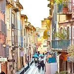 Sur Les Toits D\'Aix-En-Provence